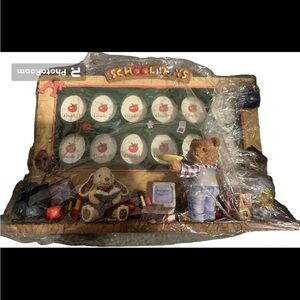 Nib - vintage school days picture frame with bears and bunny